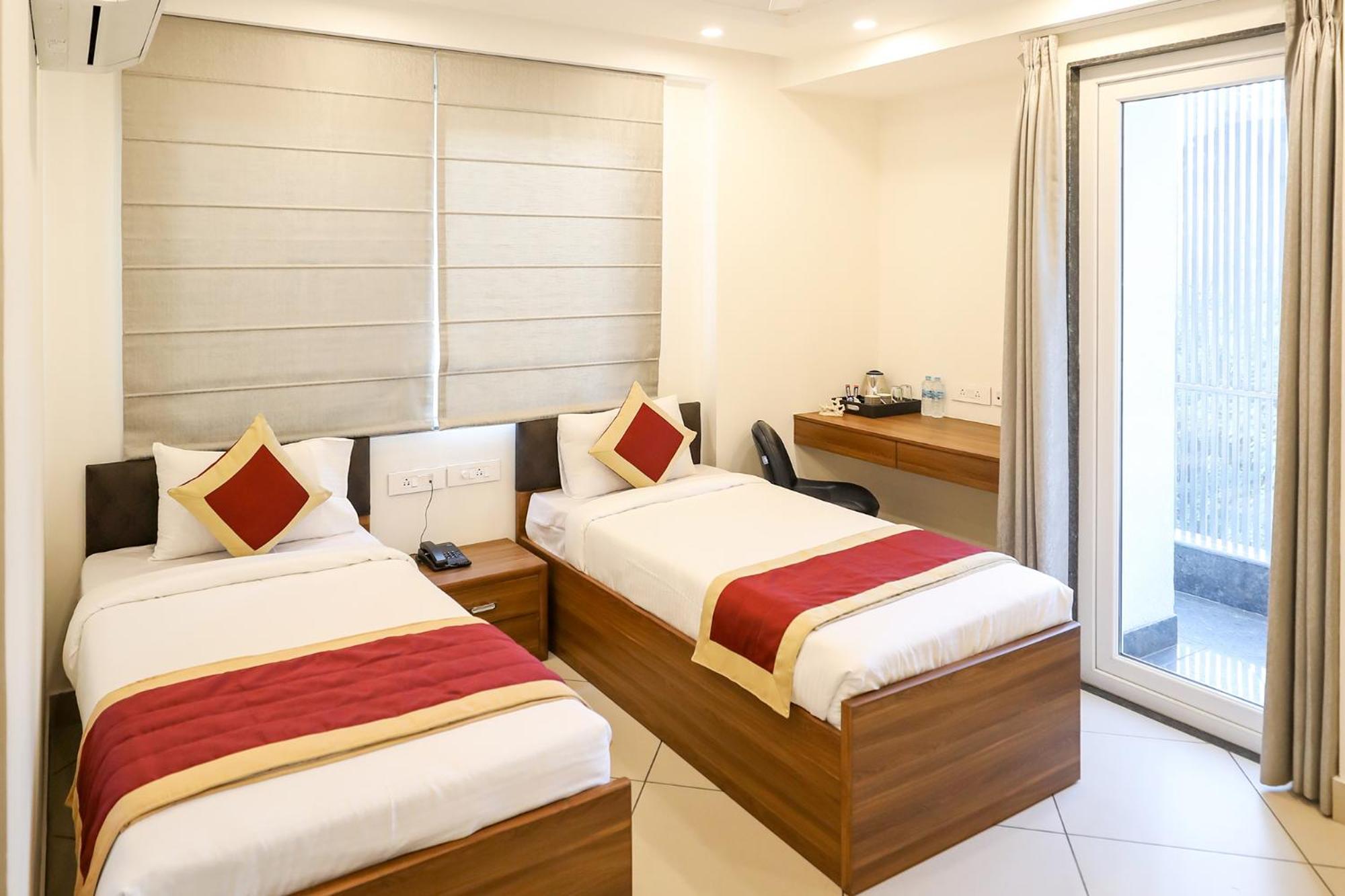 Fabhotel La Paz Stay B&B นิวเดลี ภายนอก รูปภาพ