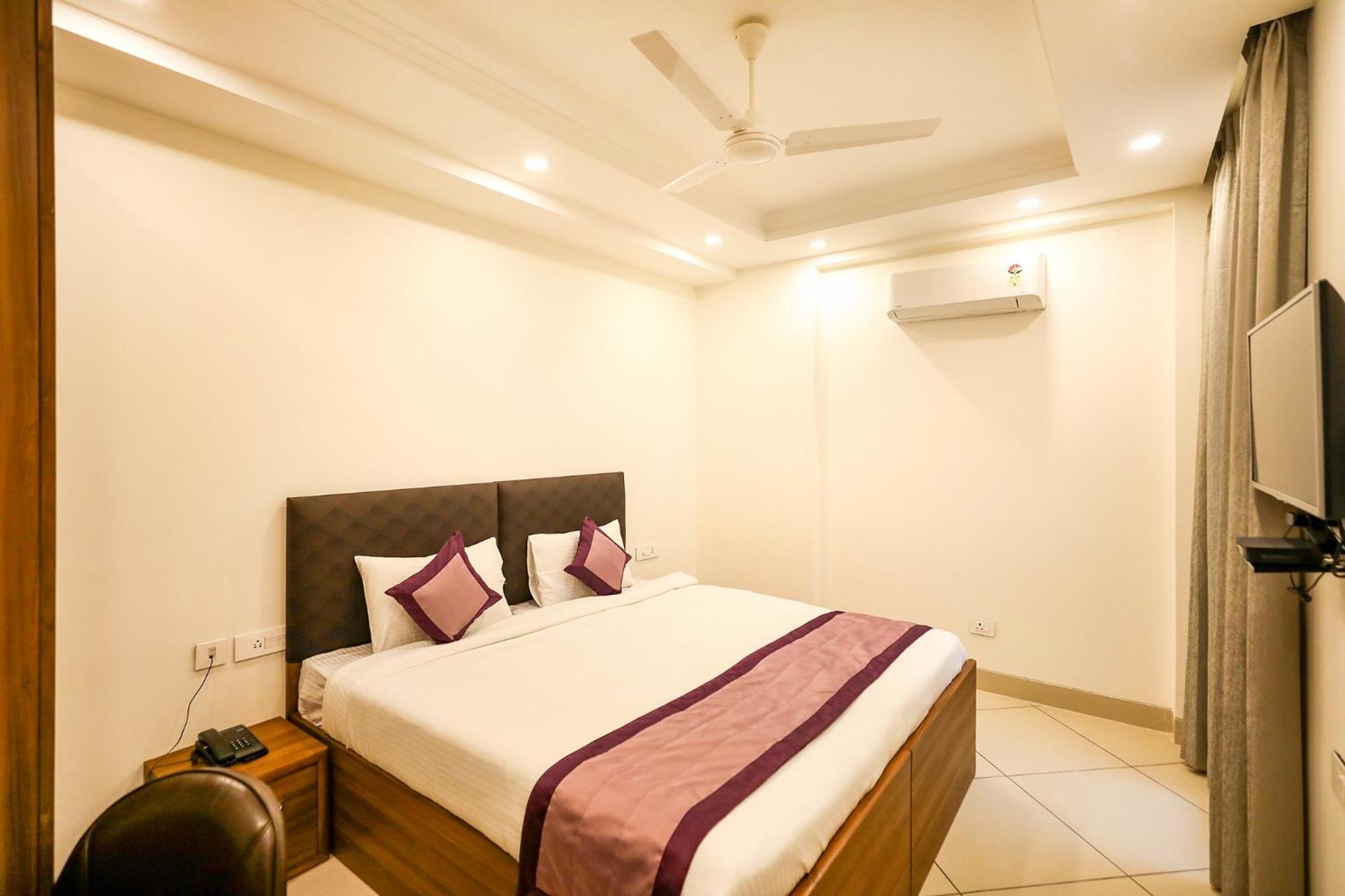 Fabhotel La Paz Stay B&B นิวเดลี ภายนอก รูปภาพ